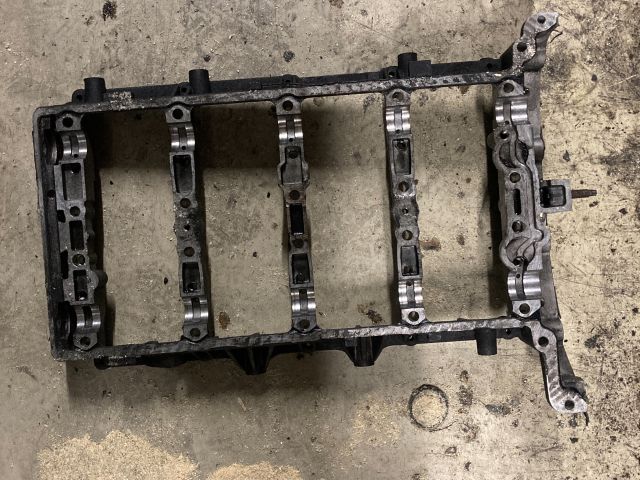 bontott FORD TRANSIT Vezérműtengely Leszorító