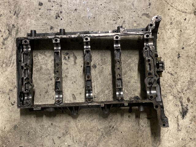 bontott FORD TRANSIT Vezérműtengely Leszorító