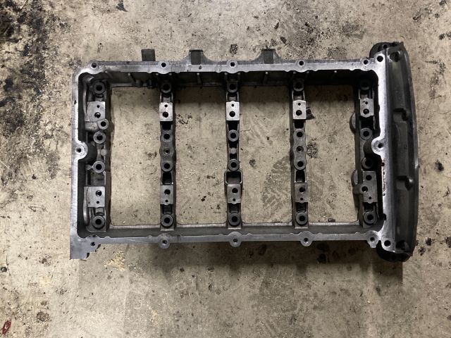 bontott FORD TRANSIT Vezérműtengely Leszorító