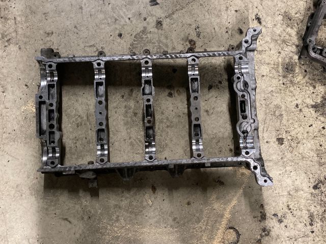 bontott FORD TRANSIT Vezérműtengely Leszorító