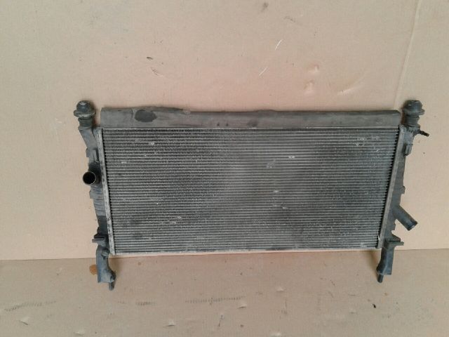 bontott FORD TRANSIT Vízhűtő Radiátor (Klímás)