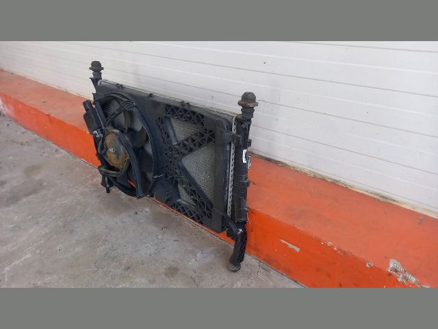 bontott FORD TRANSIT Vízhűtő Radiátor (Nem klímás)