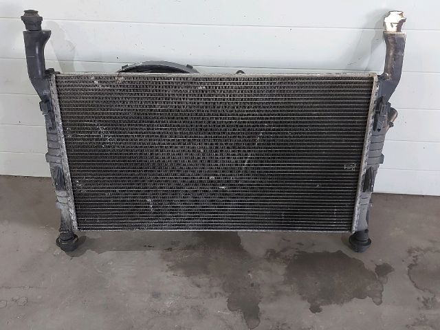 bontott FORD TRANSIT Vízhűtő Radiátor (Nem klímás)