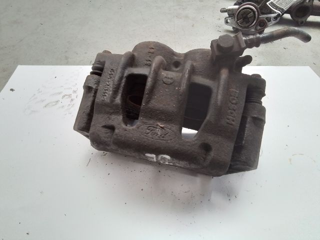 bontott FORD TRANSIT Bal első Féknyereg Munkahengerrel