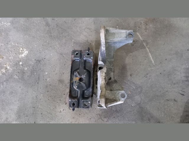 bontott FORD TRANSIT Váltó Tartó Bak (Pozíciófüggetlen)