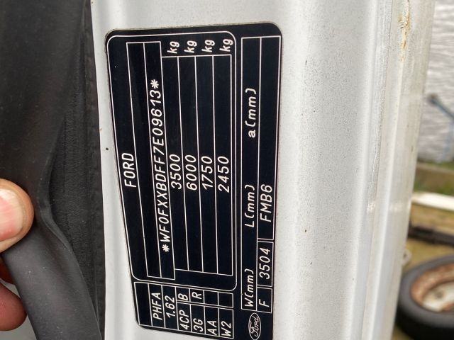 bontott FORD TRANSIT Bal első Csonkállvány Kerékaggyal