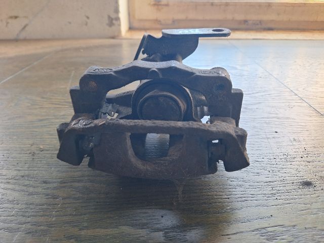 bontott FORD TRANSIT Bal hátsó Féknyereg Munkahengerrel