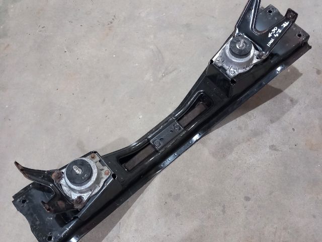 bontott FORD TRANSIT Első Bölcső