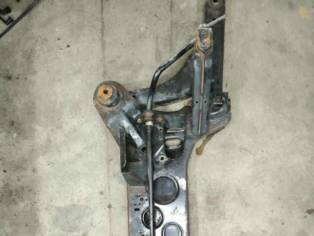 bontott FORD TRANSIT Első Bölcső