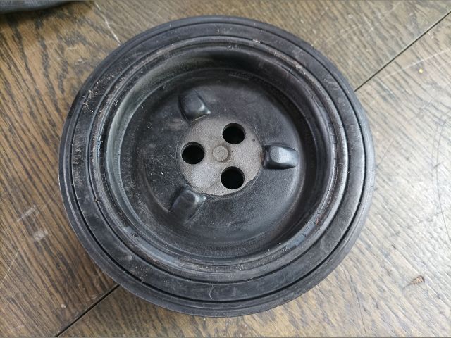 bontott FORD TRANSIT Főtengely Szíjtárcsa