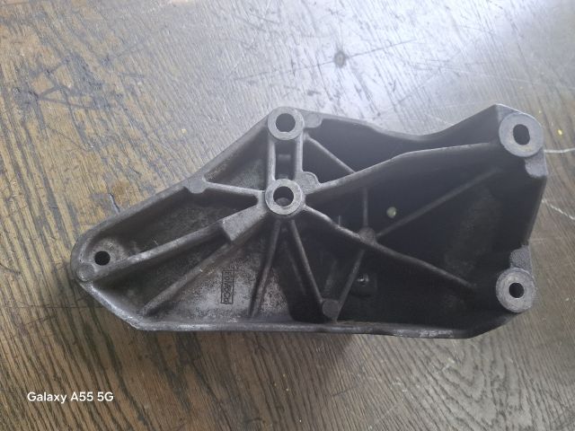 bontott FORD TRANSIT Generátor Tartó Bak