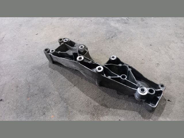 bontott FORD TRANSIT Generátor Tartó Bak