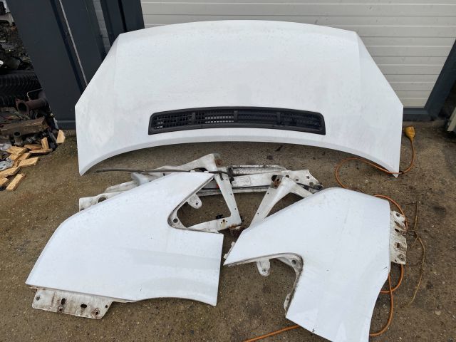 bontott FORD TRANSIT Homlokfal (Üres lemez)