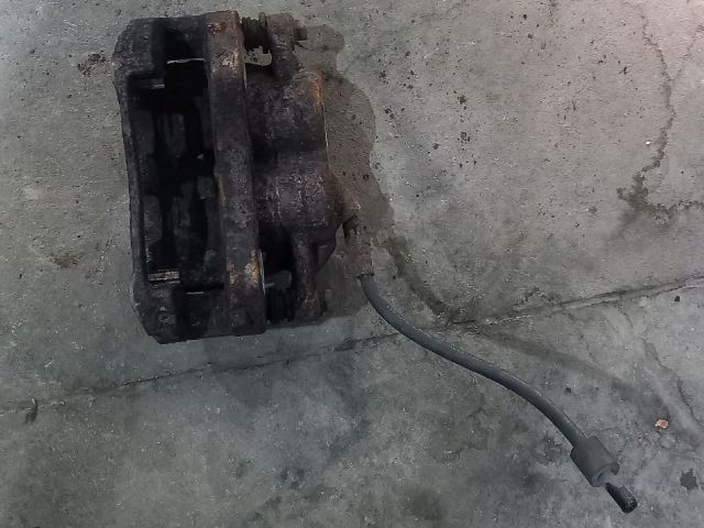 bontott FORD TRANSIT Jobb első Féknyereg Munkahengerrel