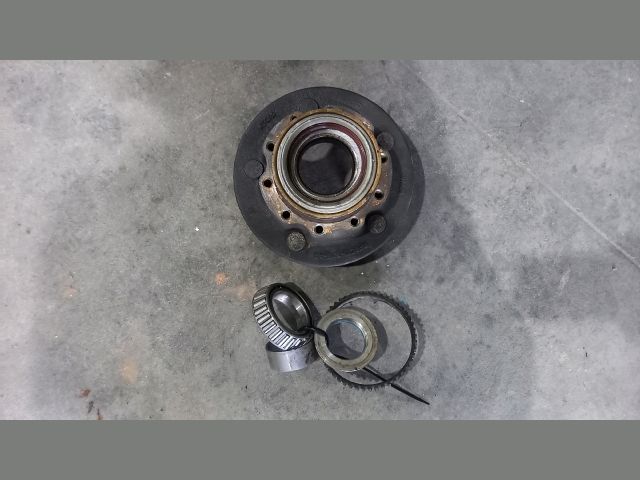 bontott FORD TRANSIT Jobb hátsó Kerékagy