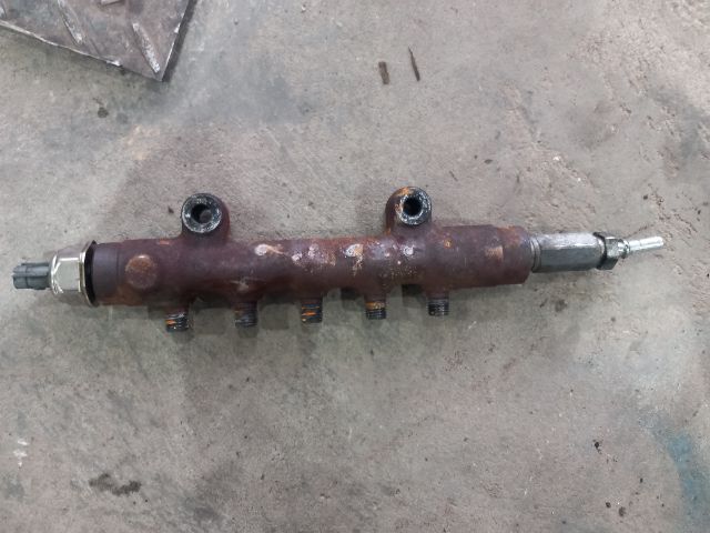 bontott FORD TRANSIT Közösnyomócső