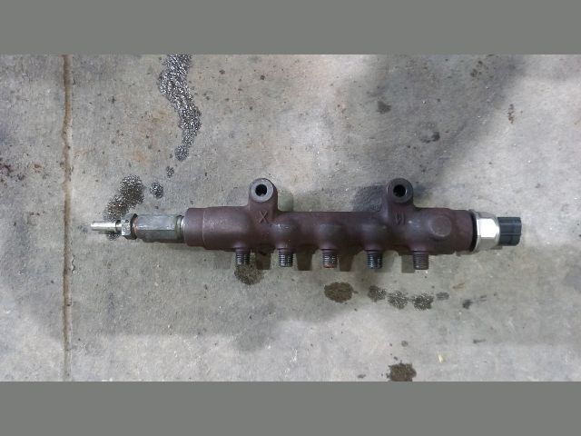 bontott FORD TRANSIT Közösnyomócső