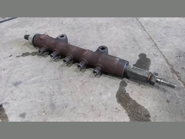 bontott FORD TRANSIT Közösnyomócső