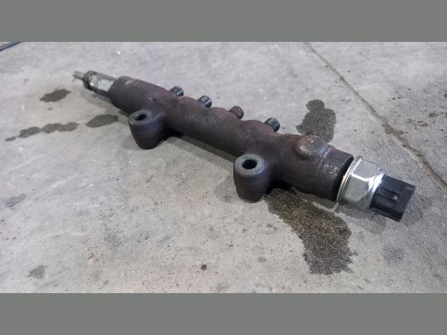 bontott FORD TRANSIT Közösnyomócső