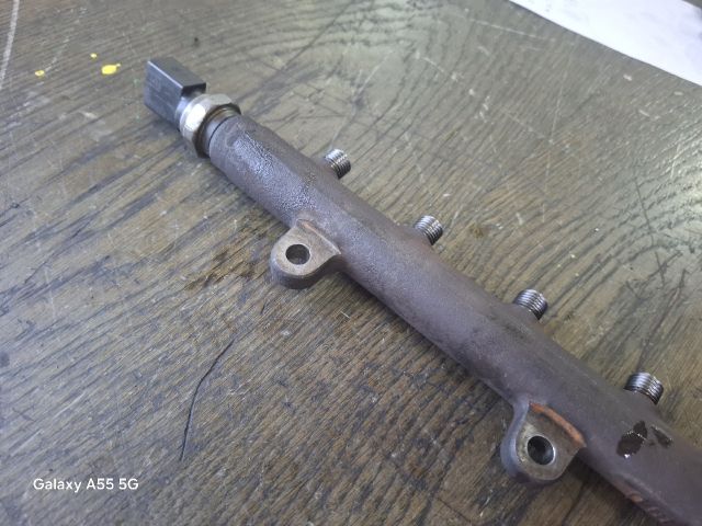 bontott FORD TRANSIT Közösnyomócső