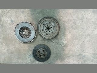 bontott FORD TRANSIT Kuplung Szett Lendkerékkel