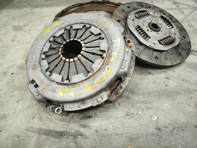 bontott FORD TRANSIT Kuplung Szett Lendkerékkel