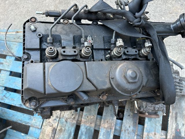 bontott FORD TRANSIT Motor (Fűzött blokk hengerfejjel)