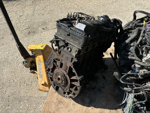 bontott FORD TRANSIT Motor (Fűzött blokk hengerfejjel)