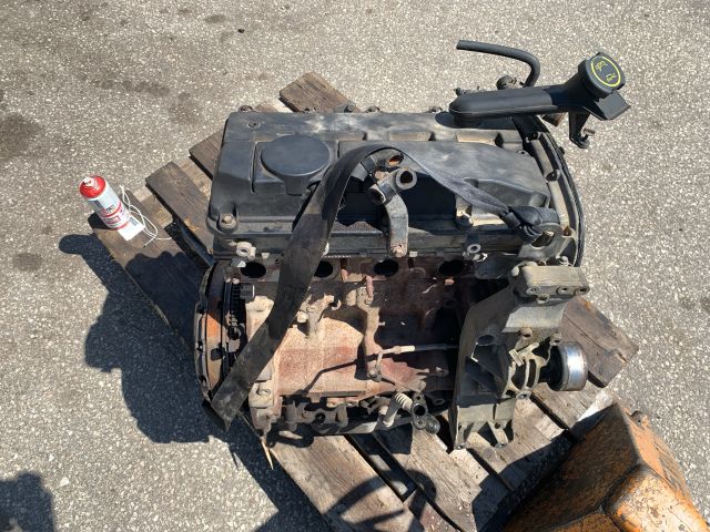 bontott FORD TRANSIT Motor (Fűzött blokk hengerfejjel)
