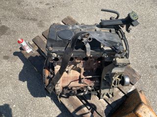 bontott FORD TRANSIT Motor (Fűzött blokk hengerfejjel)