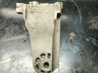 bontott FORD TRANSIT Motor Tartó Bak Bal