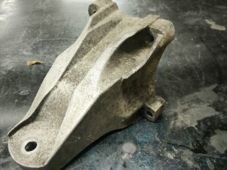 bontott FORD TRANSIT Motor Tartó Bak Bal