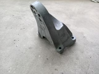 bontott FORD TRANSIT Motor Tartó Bak (Fém)