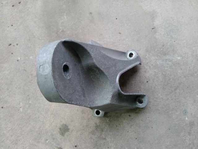 bontott FORD TRANSIT Motor Tartó Bak (Fém)