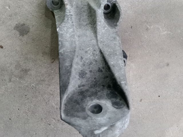 bontott FORD TRANSIT Motor Tartó Bak (Fém)