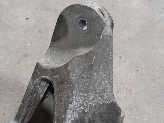 bontott FORD TRANSIT Motor Tartó Bak (Fém)