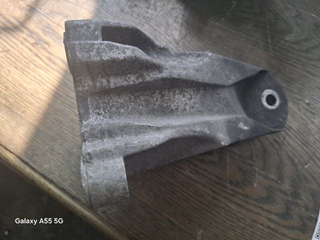 bontott FORD TRANSIT Motor Tartó Bak (Fém)