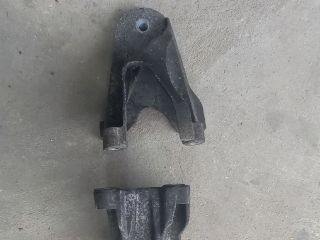 bontott FORD TRANSIT Motor Tartó Bak (Fém)