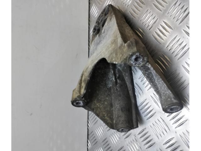 bontott FORD TRANSIT Motor Tartó Bak Jobb