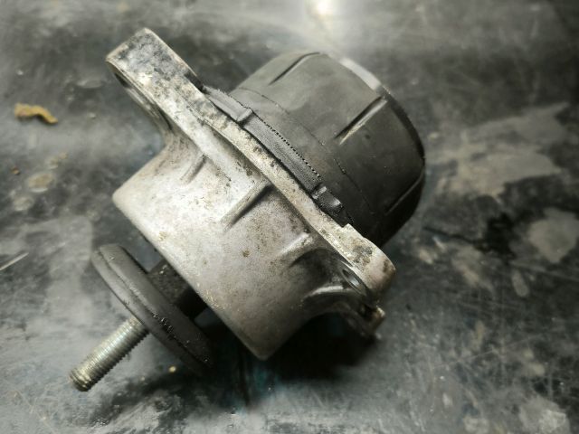 bontott FORD TRANSIT Motor Tartó Bak (Pozíciófüggetlen)