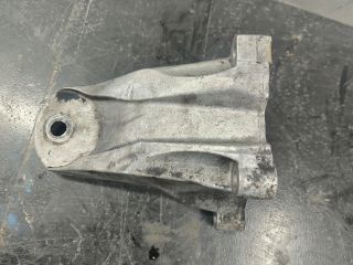 bontott FORD TRANSIT Motor Tartó Bak (Pozíciófüggetlen)