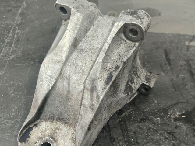 bontott FORD TRANSIT Motor Tartó Bak (Pozíciófüggetlen)