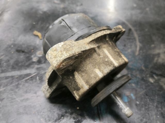 bontott FORD TRANSIT Motor Tartó Bak (Pozíciófüggetlen)