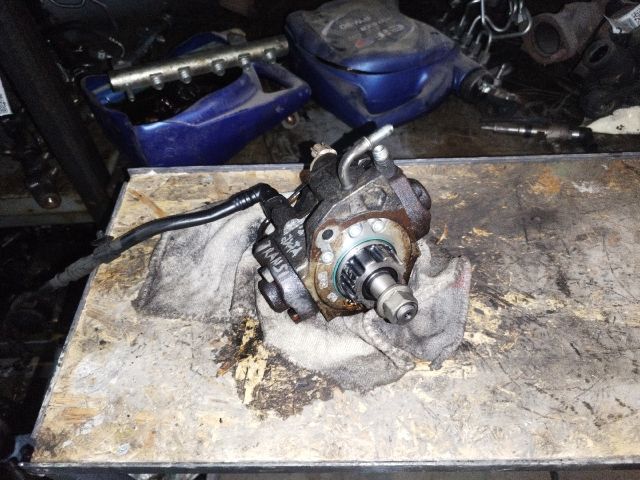 bontott FORD TRANSIT Nagynyomású Szivattyú