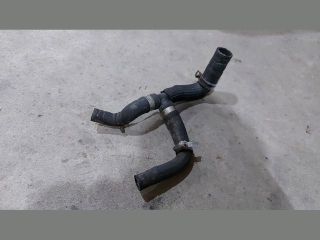 bontott FORD TRANSIT Olajhűtő Vízcső (Bemenő)