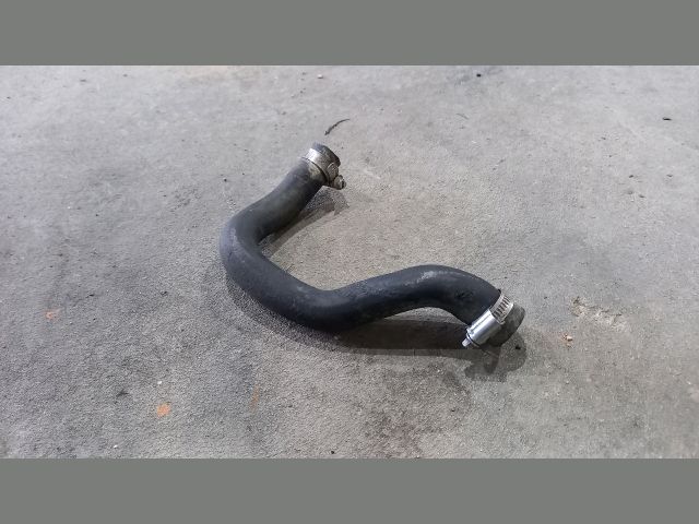 bontott FORD TRANSIT Olajhűtő Vízcső (Bemenő)