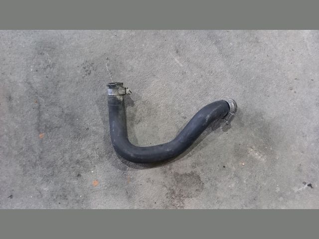 bontott FORD TRANSIT Olajhűtő Vízcső (Bemenő)