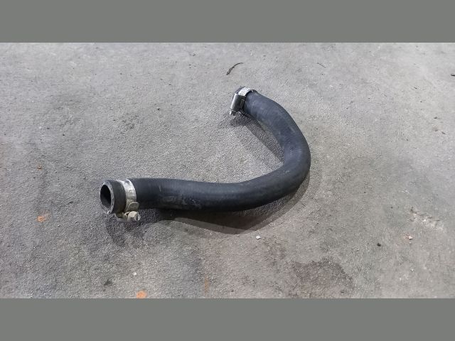 bontott FORD TRANSIT Olajhűtő Vízcső (Bemenő)