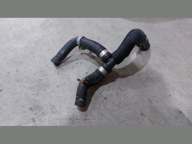 bontott FORD TRANSIT Olajhűtő Vízcső (Bemenő)