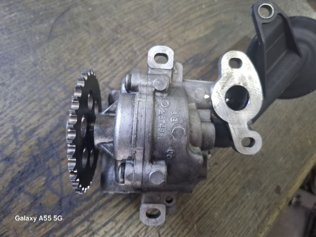 bontott FORD TRANSIT Olajszivattyú